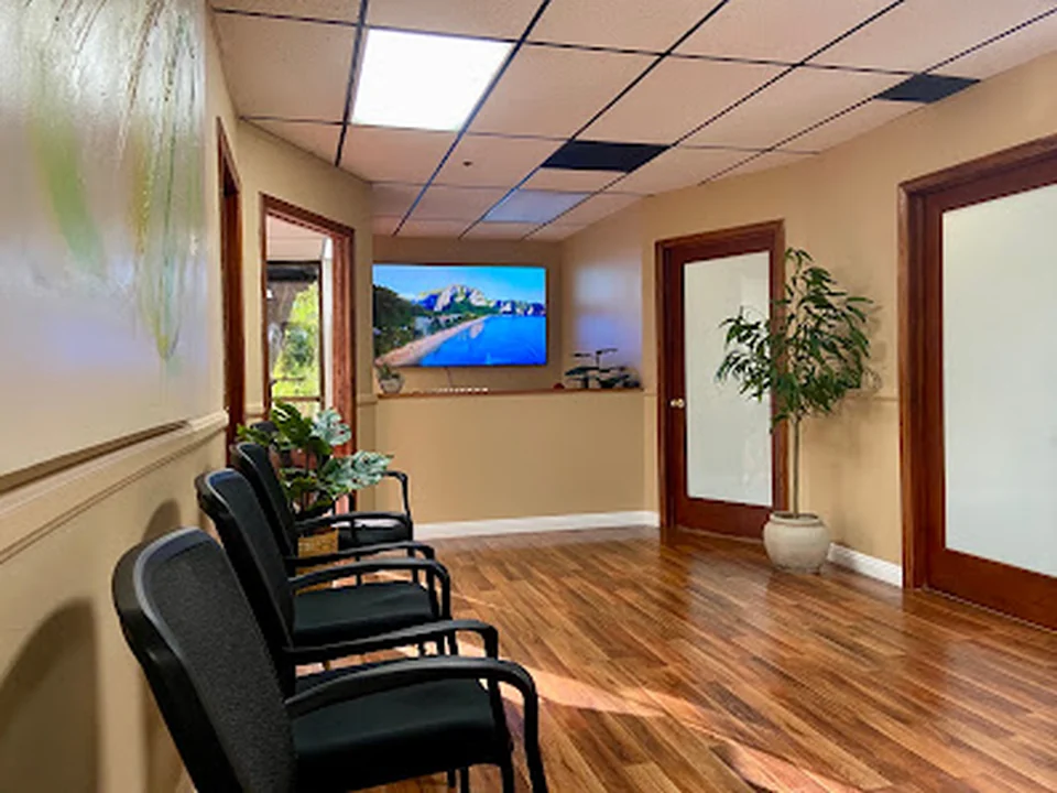 Holistic San Diego - Acupuncture, Chiropractic, & Spinal Decompression