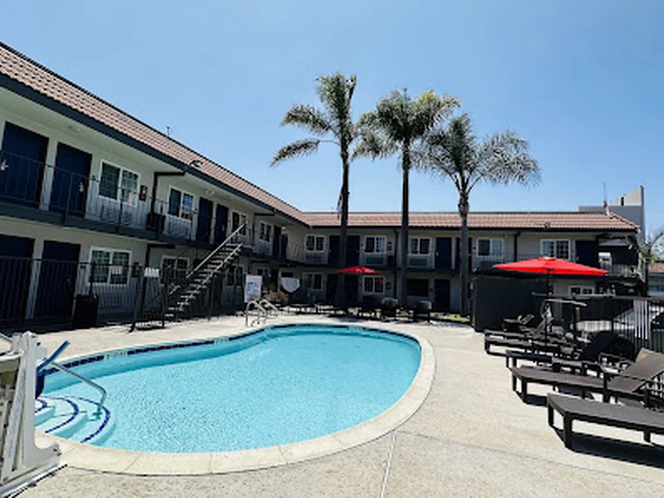Studio 6 Suites San Ysidro, CA – San Diego South Bay
